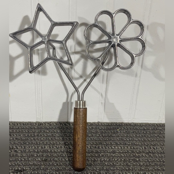 Vintage Nordic Ware Timbale Iron( Patty Shell) and Rosette Iron mold 1960’s - Picture 1 of 11